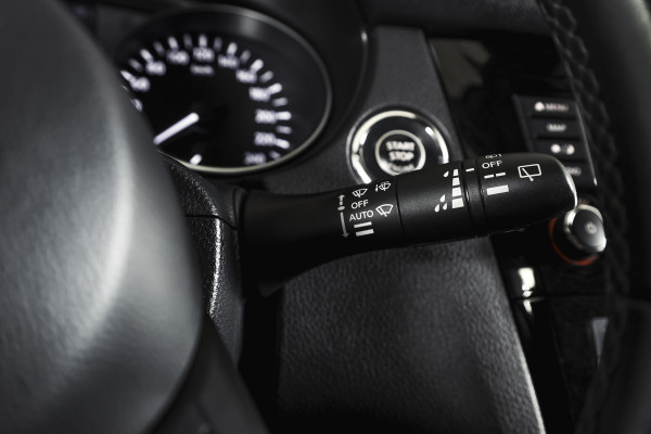 Nissan QASHQAI 1.3 DIG-T 158 PK Premium Edition - Automaat | Trekhaak | Pano | Leder | Cruise | Elek. stoel | 360 Camera | NAV | ECC | LM 19" |