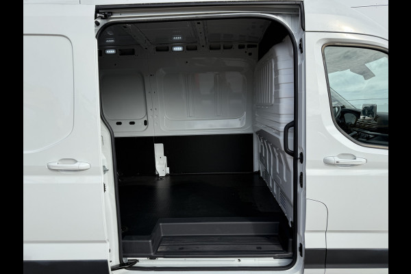 Maxus eDeliver 9 89kWh 204PK Nieuw! Elektrisch L3H2 355km WLTP Snelladen Adaptieve Cruise Airco LED Carplay Camera Stoelverwarming Parkeersensore