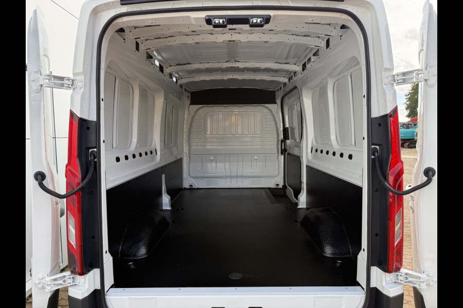 Maxus eDeliver 9 89kWh 204PK Nieuw! Elektrisch L3H2 355km WLTP Snelladen Adaptieve Cruise Airco LED Carplay Camera Stoelverwarming Parkeersensore