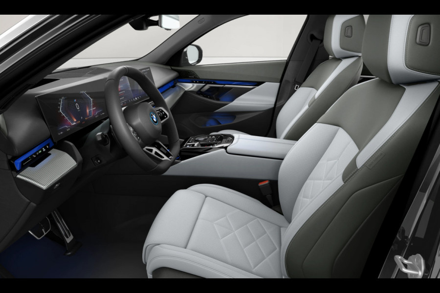 BMW i5 Touring eDrive40 - M-Sport - Pano - Trekhaak - Driving Ass Prof