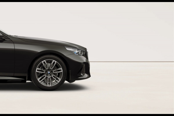 BMW i5 Touring eDrive40 - M-Sport - Pano - Trekhaak - Driving Ass Prof