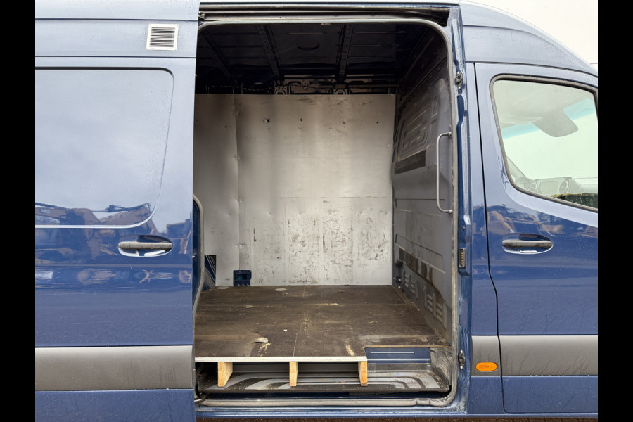 Mercedes-Benz Sprinter 317 1.9 CDI Widescreen 10.25inch Mercedes ME LED Climate Control Cruise Control Camera Carplay Navigatie Lederen stoelen Lucht g