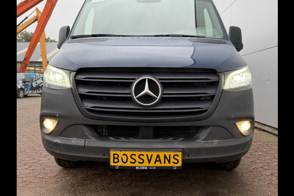 Mercedes-Benz Sprinter 317 1.9 CDI Widescreen 10.25inch Mercedes ME LED Climate Control Cruise Control Camera Carplay Navigatie Lederen stoelen Lucht g