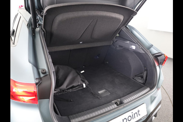 CUPRA Terramar 1.5 TSI e-Hybrid VZ America s CUP 272 pk Automaat | Navigatie | Panoramadak | Trekhaak (wegklapbaar) | Parkeersensoren (Park assist) | Rondomzicht camera | Lederen bekleding | Stoelverwarming |