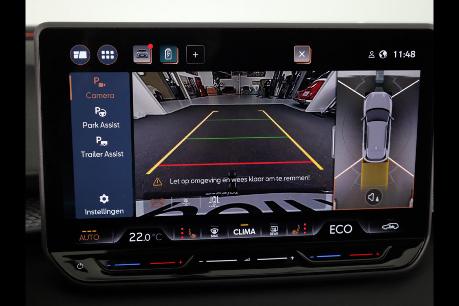 CUPRA Terramar 1.5 TSI e-Hybrid VZ America s CUP 272 pk Automaat | Navigatie | Panoramadak | Trekhaak (wegklapbaar) | Parkeersensoren (Park assist) | Rondomzicht camera | Lederen bekleding | Stoelverwarming |