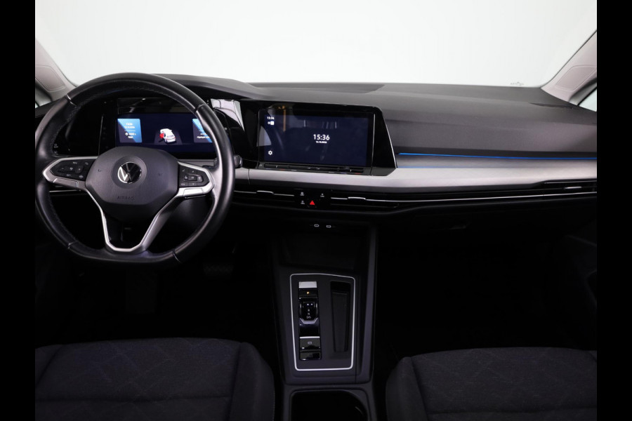 Volkswagen Golf 1.0 eTSI Life 110 PK | Automaat (DSG) | Navigatie | Camera | Parkeersensoren