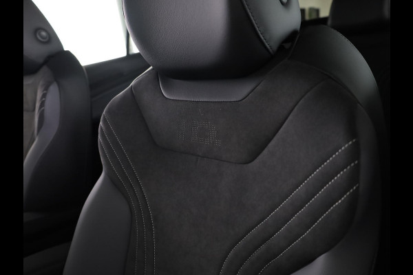 Volkswagen ID.4 Pro Limited Edition 77 kWh accu 210 kW / 286 PK SU Achteruitrijcamera | Stoelverwarming | Carplay