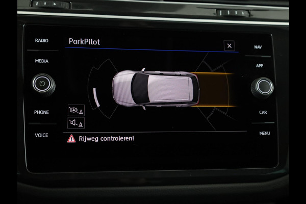 Volkswagen Tiguan 1.5 TSI ACT Comfortline Business 150 PK DSG | Trekhaak | Navigatie | Parkeersensoren V+A |