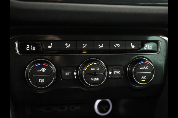 Volkswagen Tiguan 1.5 TSI ACT Comfortline Business 150 PK DSG | Trekhaak | Navigatie | Parkeersensoren V+A |