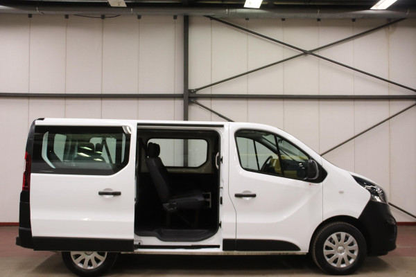 Opel Vivaro Combi 1.6 CDTI PERSONEN VERVOER 9 PERSOONS PERSONENBUS Opel Vivaro Combi 1.6 CDTI PERSONENVERVOER 9 PERSOONS PERSONENBUS