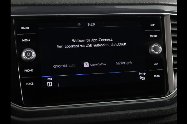 Volkswagen T-Roc 1.5 TSI Sport 150PK | Automaat (DSG) | Digitaal dashboard | Stoelverwarming | Camera