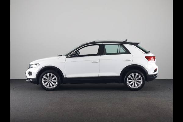 Volkswagen T-Roc 1.5 TSI Sport 150PK | Automaat (DSG) | Digitaal dashboard | Stoelverwarming | Camera