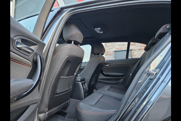 BMW 1-serie 120i Edition Sport Line Shadow High Executive Schuifdak! LED! Camera! Mooie/Nette Auto!