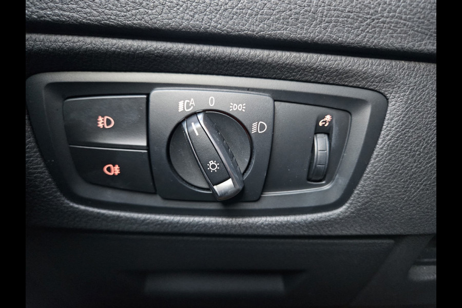 BMW 1-serie 120i Edition Sport Line Shadow High Executive Schuifdak! LED! Camera! Mooie/Nette Auto!