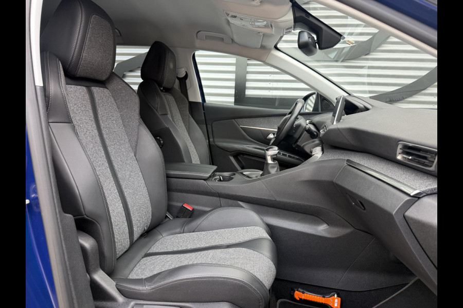 Peugeot 3008 1.2 PureTech Allure 1e Eigenaar|Camera|Carplay|Trekhaak|Cruise|D-riem vv in 2025|PDC|Dealer onderhouden|N.A.P|Nieuwe APK bij aflevering