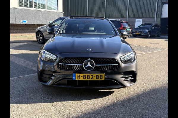 Mercedes-Benz E-Klasse Estate 300 e Business Solution AMG MERCEDES GARANTIE T/M 03-2028 | SOH 93% | PANORAMADAK | ELEKTRISCHE TREKHAAK | DEALER ONDERHOUDEN | APPLE CARPLAY/ANDROID AUTO | BURMESTER AUDIO | 360° CAMERA |