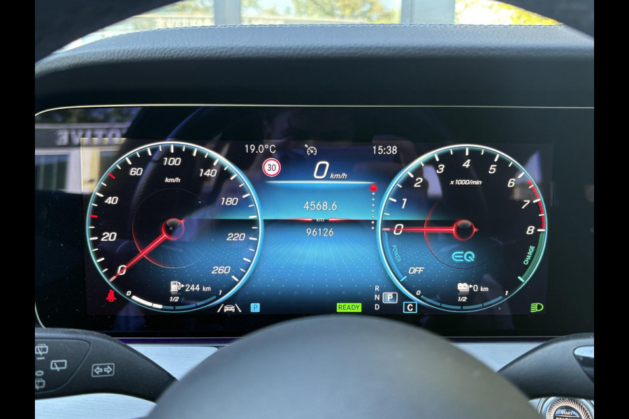 Mercedes-Benz E-Klasse Estate 300 e Business Solution AMG MERCEDES GARANTIE T/M 03-2028 | SOH 93% | PANORAMADAK | ELEKTRISCHE TREKHAAK | DEALER ONDERHOUDEN | APPLE CARPLAY/ANDROID AUTO | BURMESTER AUDIO | 360° CAMERA |