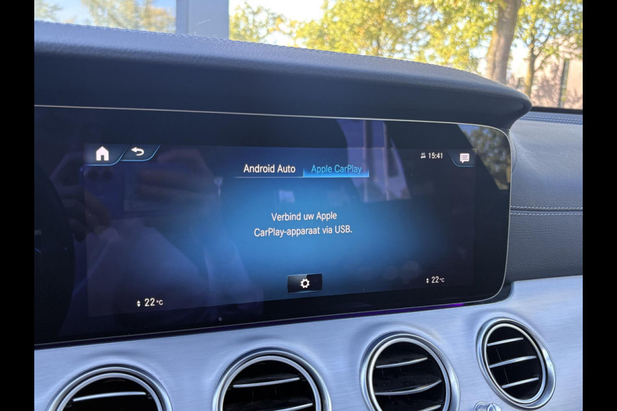 Mercedes-Benz E-Klasse Estate 300 e Business Solution AMG MERCEDES GARANTIE T/M 03-2028 | SOH 93% | PANORAMADAK | ELEKTRISCHE TREKHAAK | DEALER ONDERHOUDEN | APPLE CARPLAY/ANDROID AUTO | BURMESTER AUDIO | 360° CAMERA |