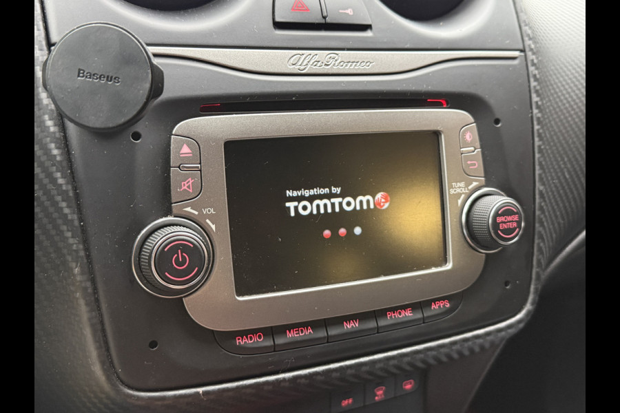Alfa Romeo MiTo 0.9 TwinAir ECO | Origineel NL | Navigatie | Bluetooth | DAB | Parkeersensoren