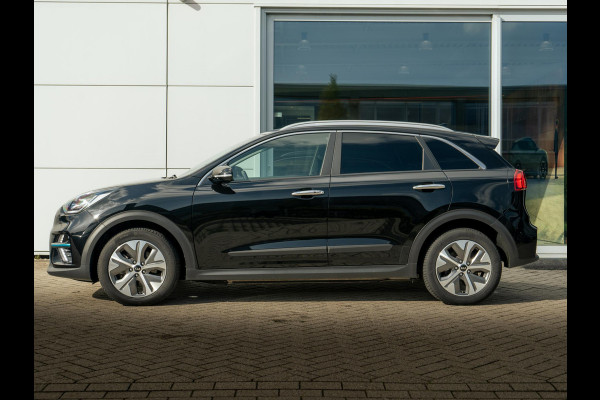Kia e-Niro DynamicPlusLine 64 kWh SOH 98,7 % |Stoel en stuurverwarming | Schuif/-kanteldak | Achteruitrijcamera | Navigatie | Carplay | PDC voor & achter | Achteruitrijcamera