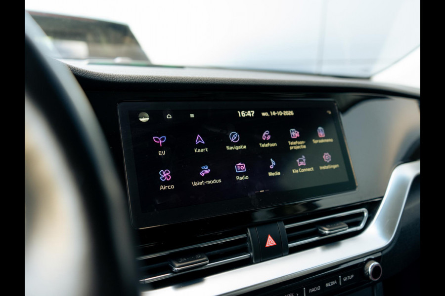 Kia e-Niro Edition 64 kWh SOH 98,7% | Stoel en stuurverwarming | PDC | Achteruitrijcamera | Navigatie | Carplay | PDC