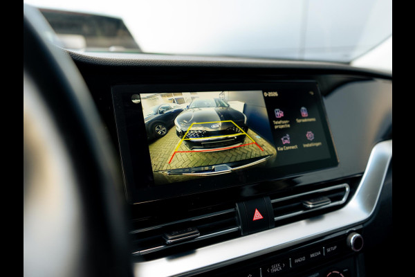 Kia e-Niro Edition 64 kWh SOH 98,7% | Stoel en stuurverwarming | PDC | Achteruitrijcamera | Navigatie | Carplay | PDC