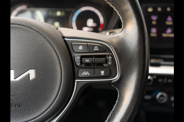 Kia e-Niro Edition 64 kWh SOH 98,7% | Stoel en stuurverwarming | PDC | Achteruitrijcamera | Navigatie | Carplay | PDC