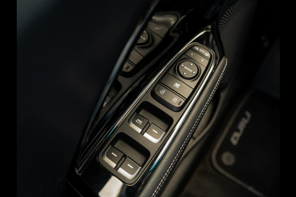 Kia e-Niro Edition 64 kWh SOH 98,7% | Stoel en stuurverwarming | PDC | Achteruitrijcamera | Navigatie | Carplay | PDC