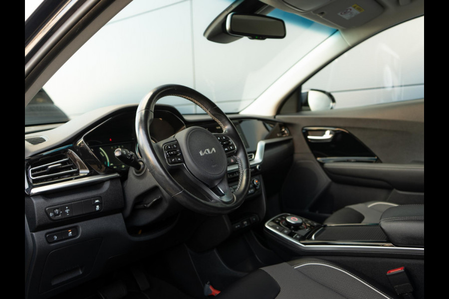 Kia e-Niro Edition 64 kWh SOH 98,7% | Stoel en stuurverwarming | PDC | Achteruitrijcamera | Navigatie | Carplay | PDC