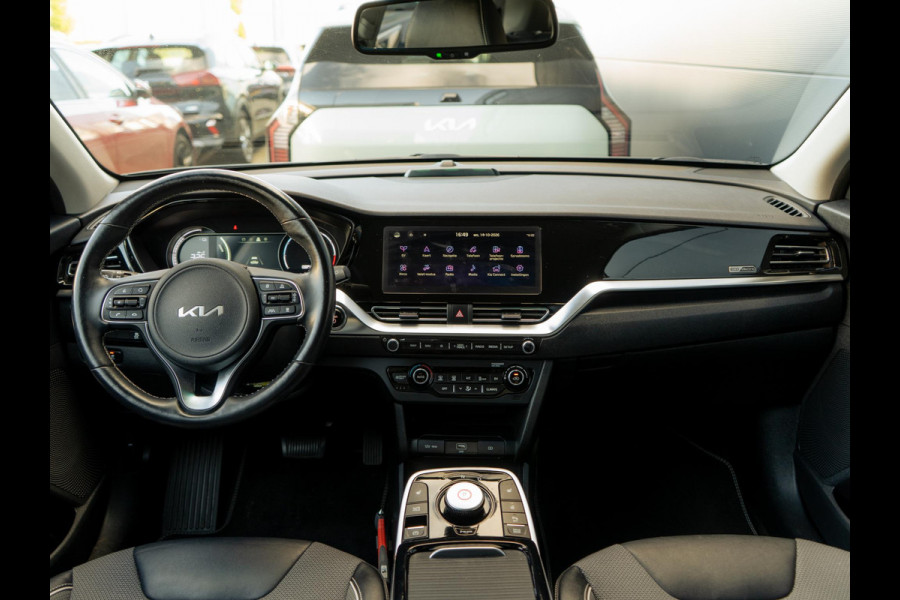 Kia e-Niro Edition 64 kWh SOH 98,7% | Stoel en stuurverwarming | PDC | Achteruitrijcamera | Navigatie | Carplay | PDC