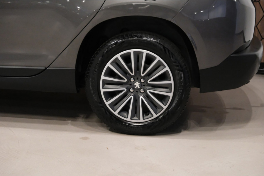 Peugeot 2008 1.2 PureTech *83dkm* Navigatie|Trekhaak 4 x Zgan ALL-Season banden APK 10-2027