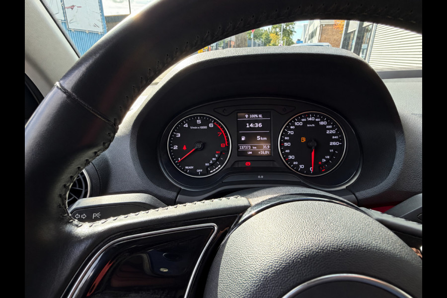 Audi Q2 30 TFSI Sport S Line Edition - Airco I Sport interieur & Velgen I PDC I Dealer onderhouden