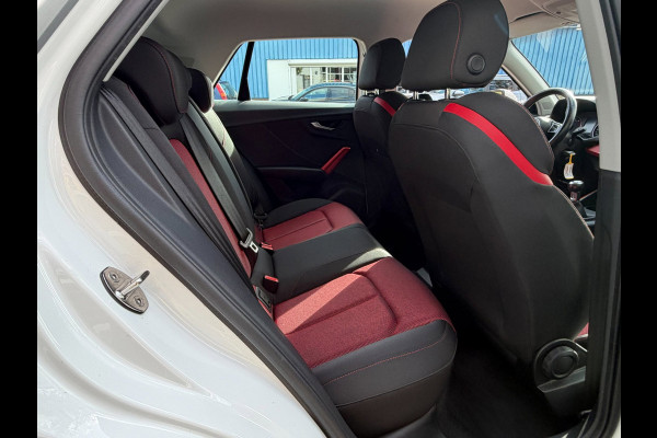 Audi Q2 30 TFSI Sport S Line Edition - Airco I Sport interieur & Velgen I PDC I Dealer onderhouden