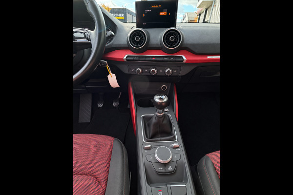 Audi Q2 30 TFSI Sport S Line Edition - Airco I Sport interieur & Velgen I PDC I Dealer onderhouden