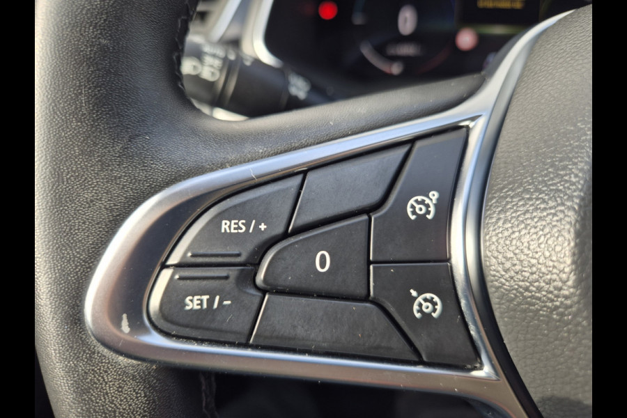 Renault Captur 1.6 E-Tech Plug-in Hybrid 160 Intens,Navigatie/Camera,Stoelverwarming,Cruisecontrol,