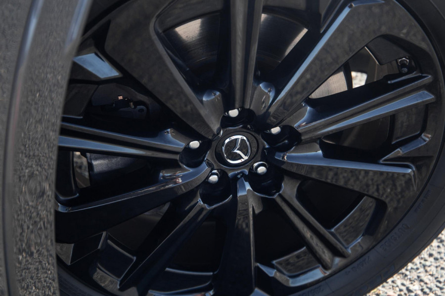 Mazda CX-60 2.5 e-SkyActiv PHEV Homura PANORAMA / TREKHAAK / 360 CAMERA / STOELVERWARMING + KOELING / CARPLAY / ADAPTIVE CRUISE