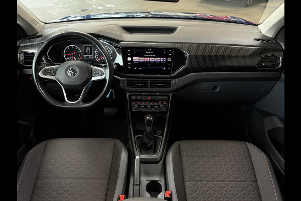 Volkswagen T-Cross 1.0 TSI 115pk DSG Style | Navi | Carplay | 17"| Camera | Led Koplampen | Stoelverwarming | 100% Volkswagen Onderhouden!