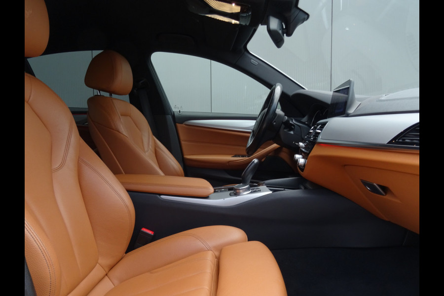 BMW 5 Serie 530i xDrive High Executive * LEER * SFEER * GOED ONDERH. !!