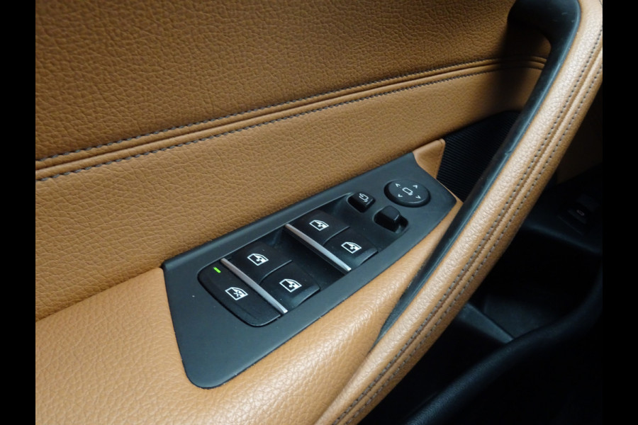 BMW 5 Serie 530i xDrive High Executive * LEER * SFEER * GOED ONDERH. !!