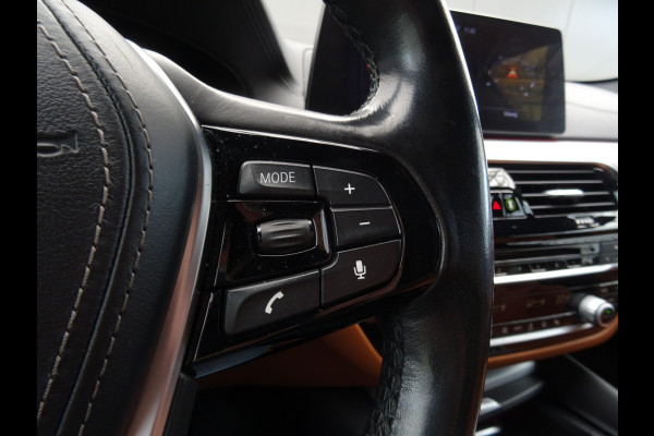 BMW 5 Serie 530i xDrive High Executive * LEER * SFEER * GOED ONDERH. !!