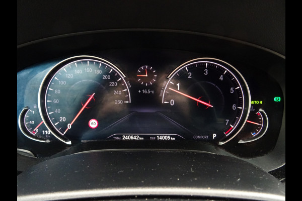 BMW 5 Serie 530i xDrive High Executive * LEER * SFEER * GOED ONDERH. !!