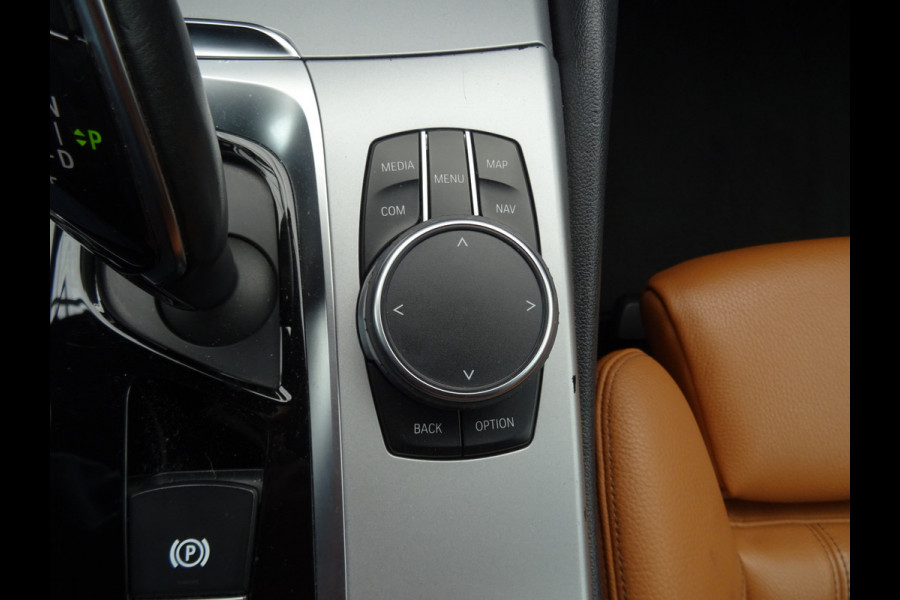 BMW 5 Serie 530i xDrive High Executive * LEER * SFEER * GOED ONDERH. !!