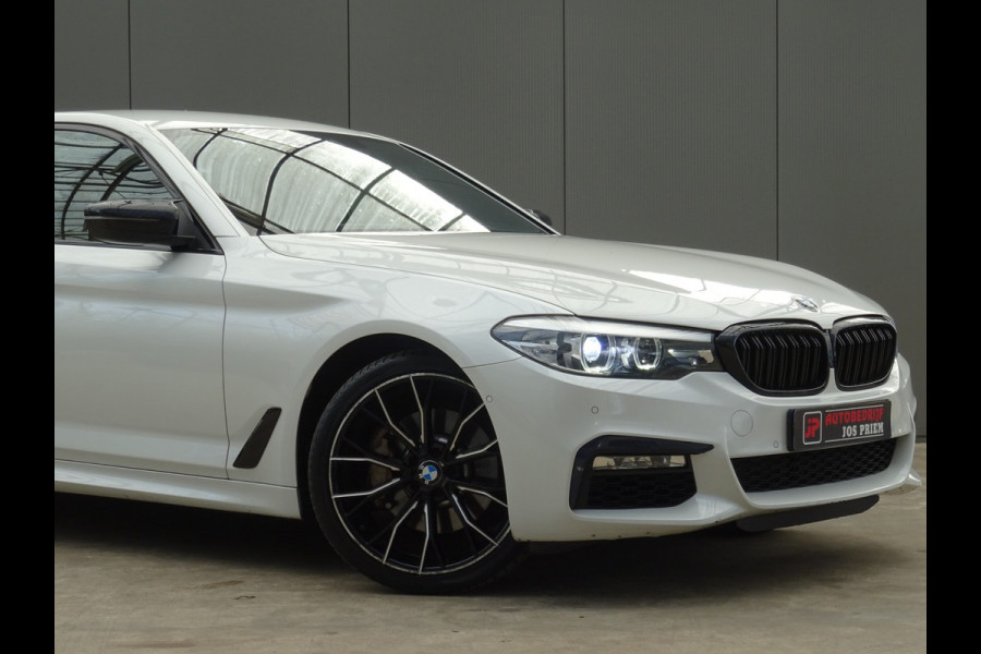 BMW 5 Serie 530i xDrive High Executive * LEER * SFEER * GOED ONDERH. !!