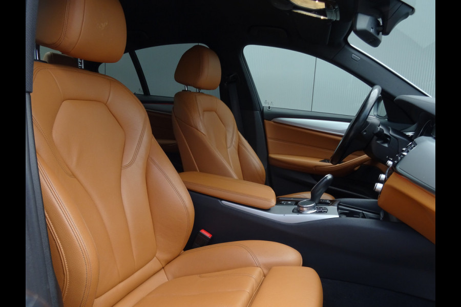 BMW 5 Serie 530i xDrive High Executive * LEER * SFEER * GOED ONDERH. !!