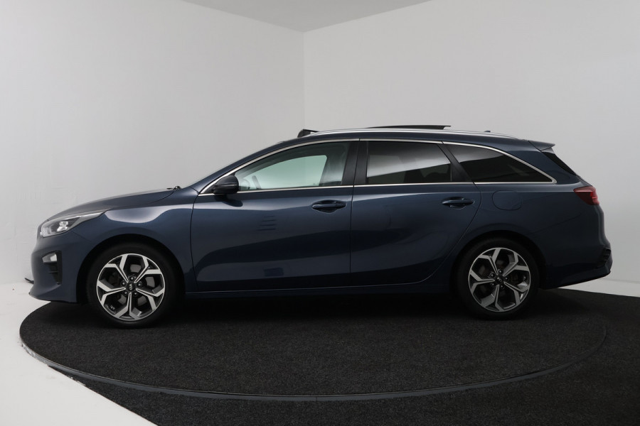 Kia Ceed Sportswagon 1.4 T-GDi GT-PlusLine (PANORAMADAK, STOELVERWARMING, STOELKOELING, CAMERA)