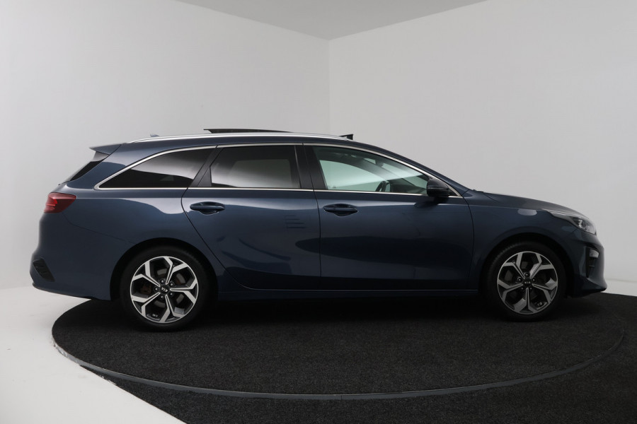 Kia Ceed Sportswagon 1.4 T-GDi GT-PlusLine (PANORAMADAK, STOELVERWARMING, STOELKOELING, CAMERA)