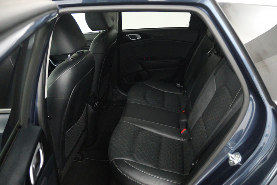 Kia Ceed Sportswagon 1.4 T-GDi GT-PlusLine (PANORAMADAK, STOELVERWARMING, STOELKOELING, CAMERA)