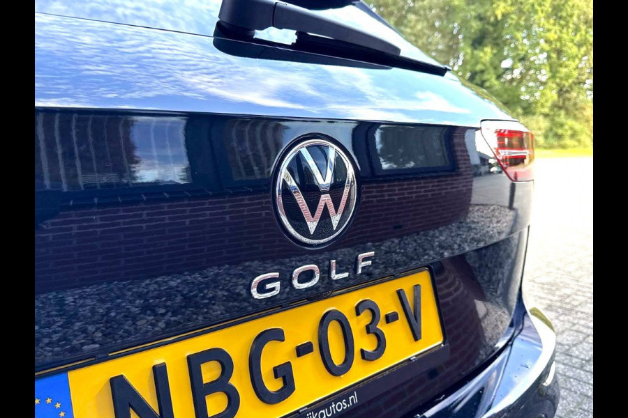 Volkswagen Golf Variant 2.0 TSI R-Line - IQ.Light - Carplay - Virtual dash - 18" - Adaptieve Cruise Control - Sportstoelen