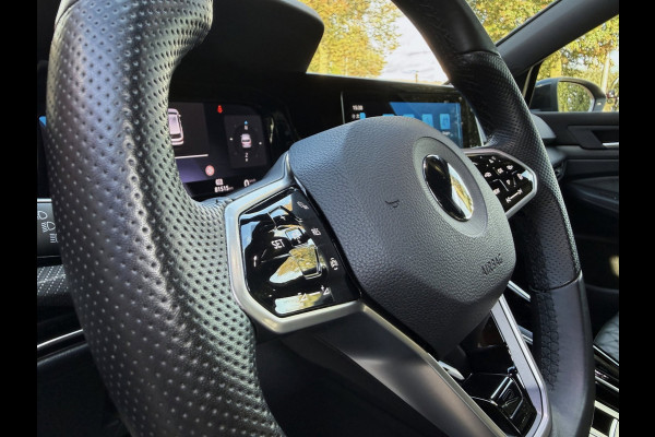 Volkswagen Golf Variant 2.0 TSI R-Line - IQ.Light - Carplay - Virtual dash - 18" - Adaptieve Cruise Control - Sportstoelen