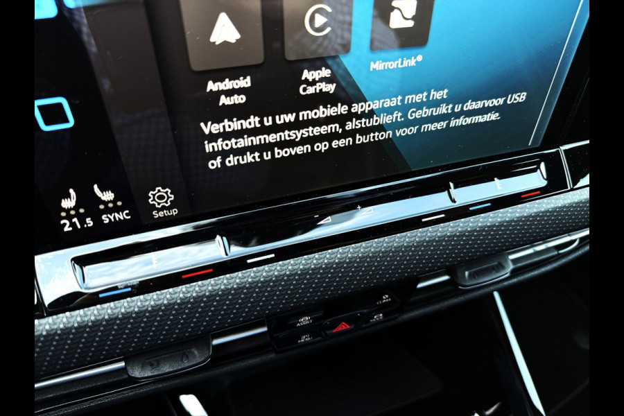 Volkswagen Golf Variant 2.0 TSI R-Line - IQ.Light - Carplay - Virtual dash - 18" - Adaptieve Cruise Control - Sportstoelen